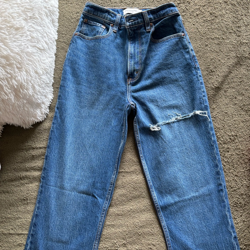 Women’s Abercrombie And Fitch Jeans